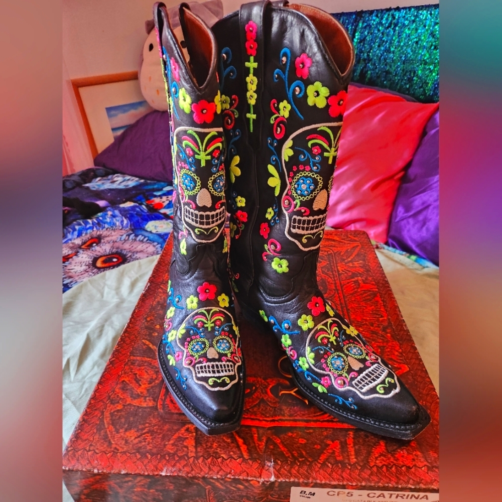 Neon Sugarskull Floral Sniptoe Cowboy Boots Woman's 9.5 EUC